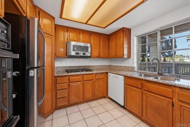 740 Breeze Hill Road 223, Vista, CA 92081