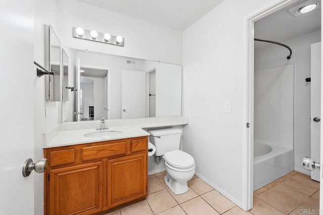 740 Breeze Hill Road 223, Vista, CA 92081