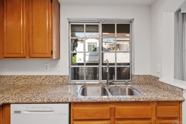 740 Breeze Hill Road 223, Vista, CA 92081