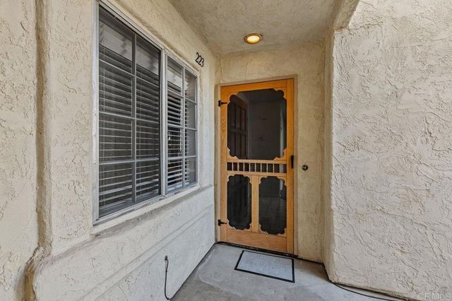 740 Breeze Hill Road 223, Vista, CA 92081