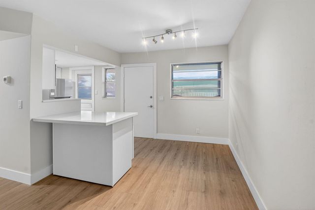 2213 NE 1st Court 204, Boynton Beach, FL 33435