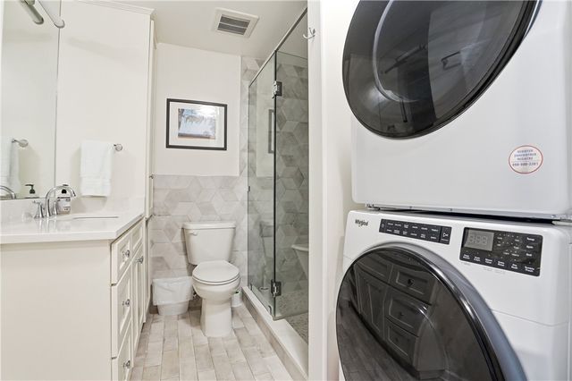 1000 Mallery Street Ext J77, St Simons Island, GA 31522