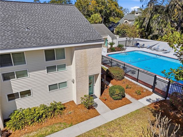 1000 Mallery Street Ext J77, St Simons Island, GA 31522