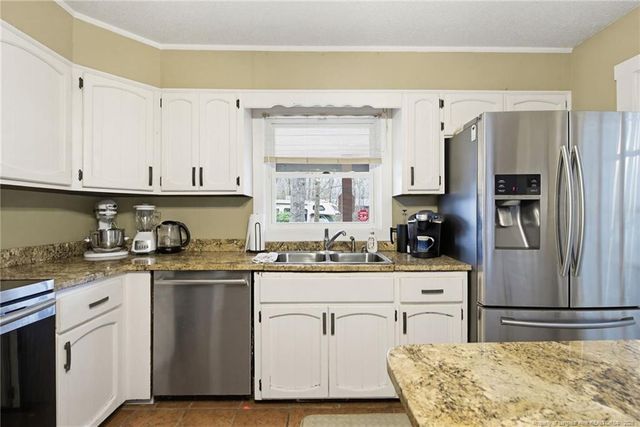 208 Kyra Lane, Maxton, NC 28364