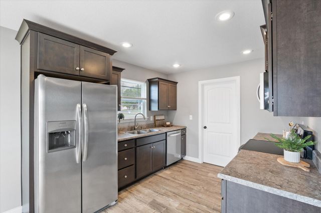 5506 MURFREESBORO DR, Columbia, MO 65201