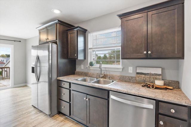 5506 MURFREESBORO DR, Columbia, MO 65201