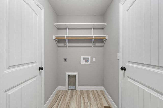 5506 MURFREESBORO DR, Columbia, MO 65201