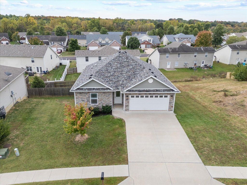 5506 MURFREESBORO DR, Columbia, MO 65201