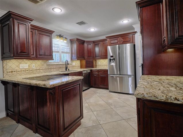13127 Paradise Valley Drive, Houston, TX 77069