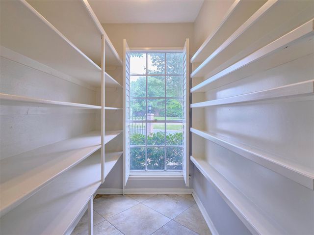 13127 Paradise Valley Drive, Houston, TX 77069