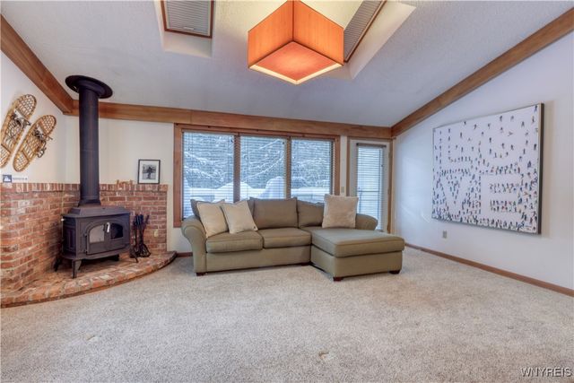 11 Creekside, Ellicottville, NY 14731