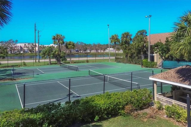 4037 CROCKERS LAKE BOULEVARD 25, Sarasota, FL 34238