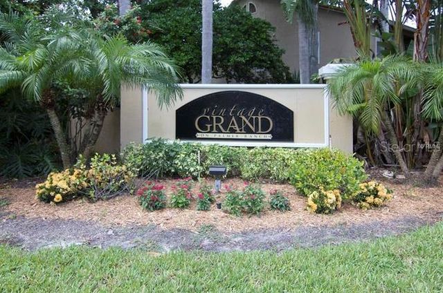 4037 CROCKERS LAKE BOULEVARD 25, Sarasota, FL 34238