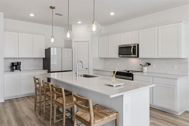 1218 LAKERIDGE WAY, Lake Alfred, FL 33850