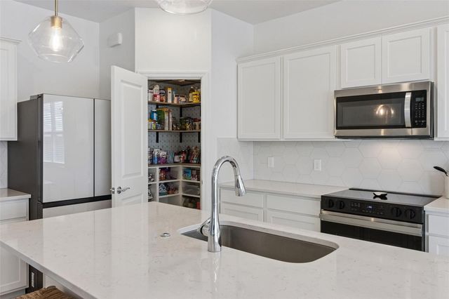 1218 LAKERIDGE WAY, Lake Alfred, FL 33850