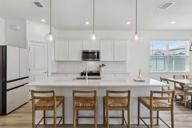 1218 LAKERIDGE WAY, Lake Alfred, FL 33850