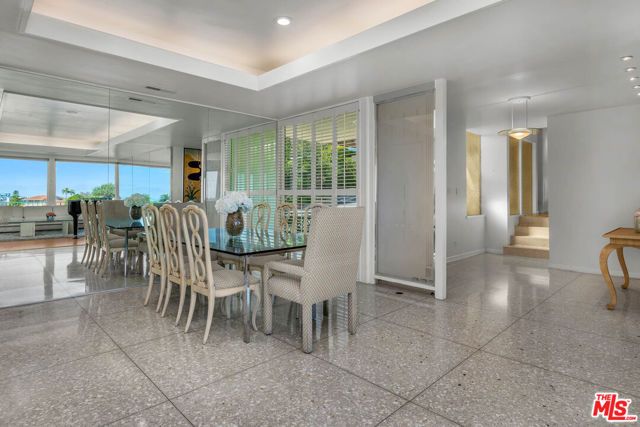 10924 Savona Road, Los Angeles, CA 90077