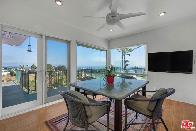 10924 Savona Road, Los Angeles, CA 90077