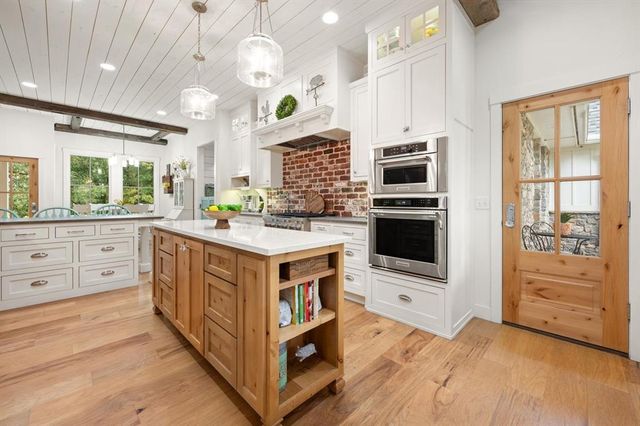 2717 Walking Woods Trail, Jones, OK 73049