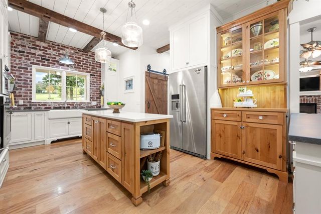 2717 Walking Woods Trail, Jones, OK 73049