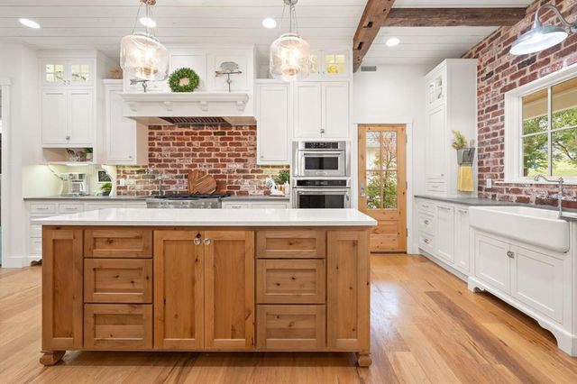 2717 Walking Woods Trail, Jones, OK 73049