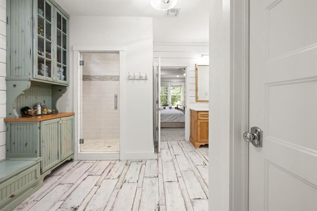 2717 Walking Woods Trail, Jones, OK 73049