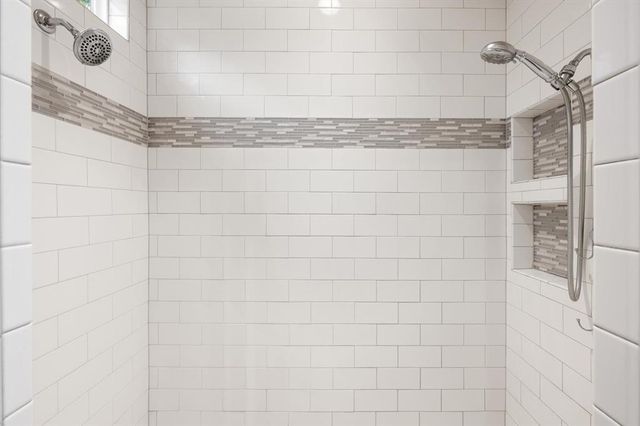 2717 Walking Woods Trail, Jones, OK 73049