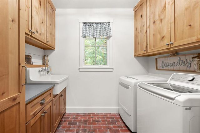 2717 Walking Woods Trail, Jones, OK 73049