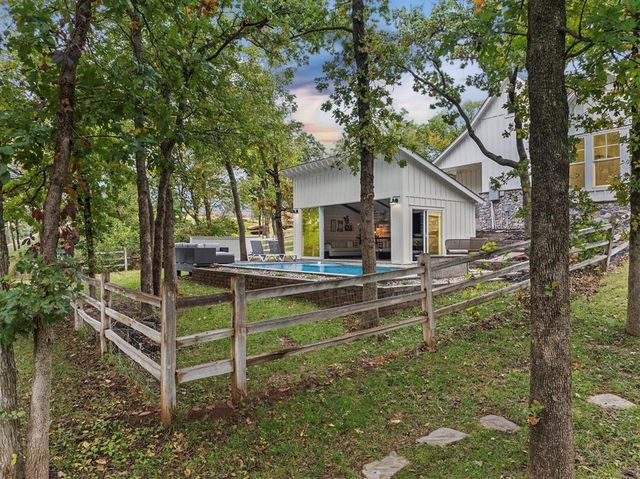 2717 Walking Woods Trail, Jones, OK 73049