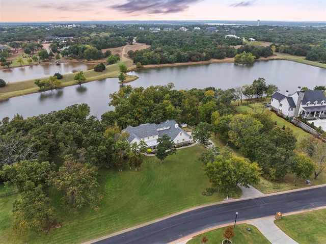 2717 Walking Woods Trail, Jones, OK 73049