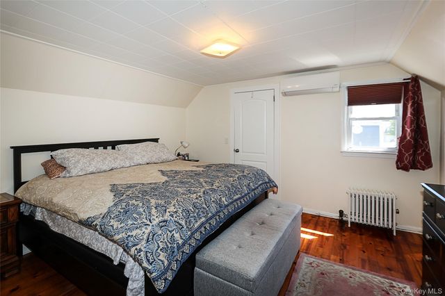 608 Terrace Place, North Baldwin, NY 11510