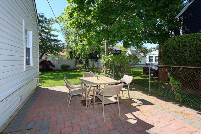 608 Terrace Place, North Baldwin, NY 11510