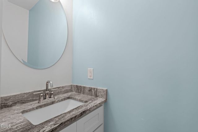 2801b Cannada Avenue, Durham, NC 27704