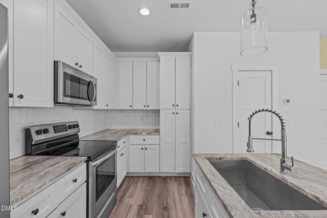 2801b Cannada Avenue, Durham, NC 27704