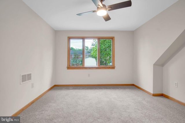 350 E ROOSEVELT AVE, Middletown, PA 17057