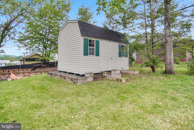350 E ROOSEVELT AVE, Middletown, PA 17057