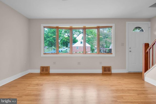 350 E ROOSEVELT AVE, Middletown, PA 17057