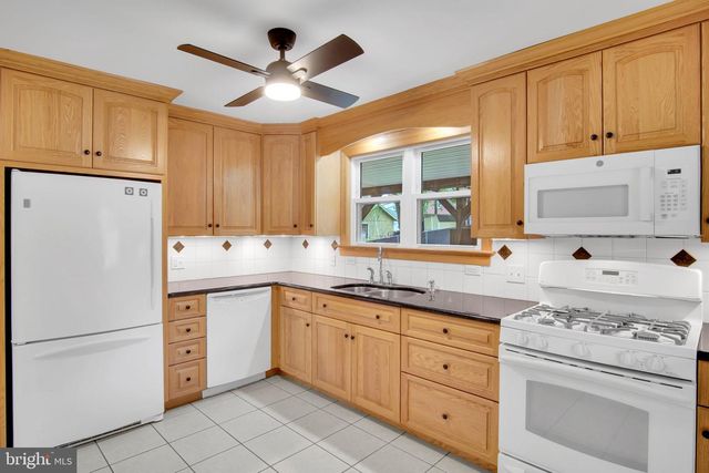 350 E ROOSEVELT AVE, Middletown, PA 17057