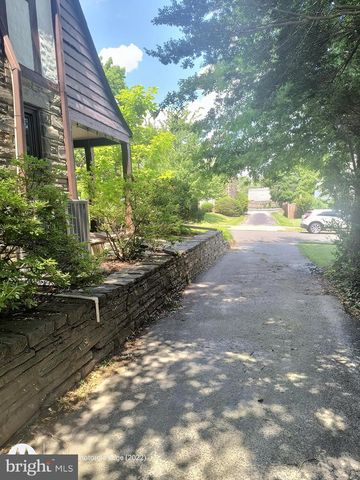 522 BROOKFIELD RD, Drexel Hill, PA 19026