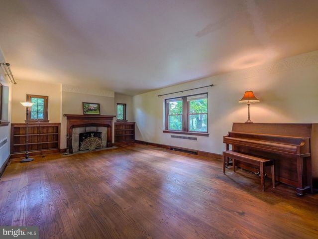522 BROOKFIELD RD, Drexel Hill, PA 19026