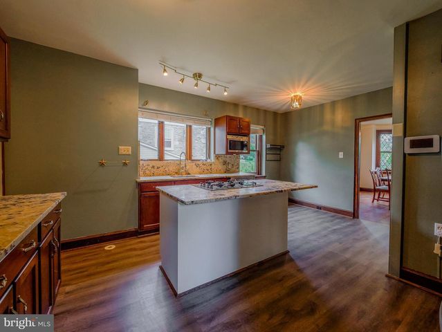522 BROOKFIELD RD, Drexel Hill, PA 19026