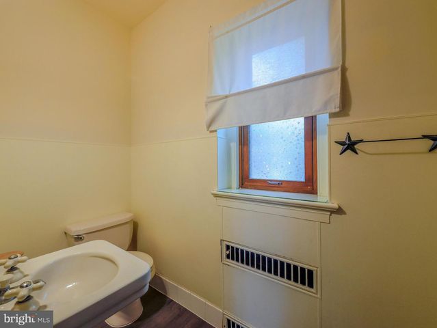 522 BROOKFIELD RD, Drexel Hill, PA 19026