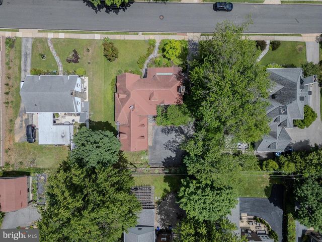 522 BROOKFIELD RD, Drexel Hill, PA 19026
