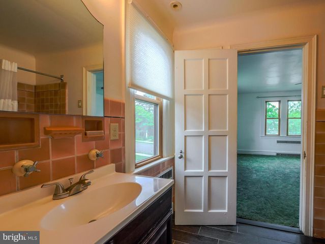 522 BROOKFIELD RD, Drexel Hill, PA 19026
