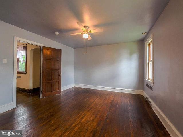 522 BROOKFIELD RD, Drexel Hill, PA 19026