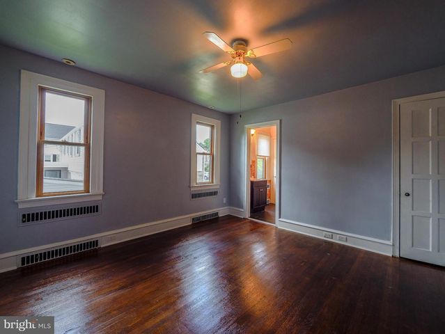 522 BROOKFIELD RD, Drexel Hill, PA 19026