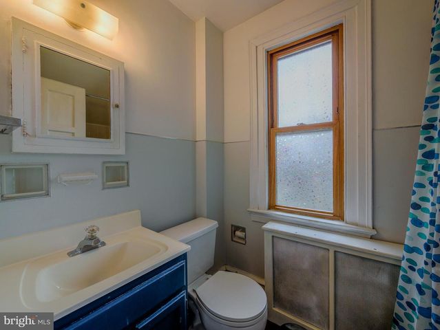 522 BROOKFIELD RD, Drexel Hill, PA 19026
