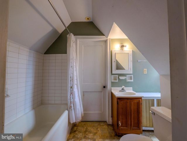 522 BROOKFIELD RD, Drexel Hill, PA 19026
