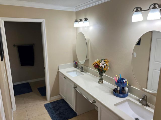 1473 Captains Walk B, Fort Pierce, FL 34950