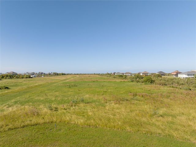 189 Ocean View Drive, Crystal Beach, TX 77650